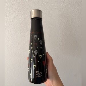 Sip by S'well Black Heart and Diamond Pattern Bottle special valentines edition